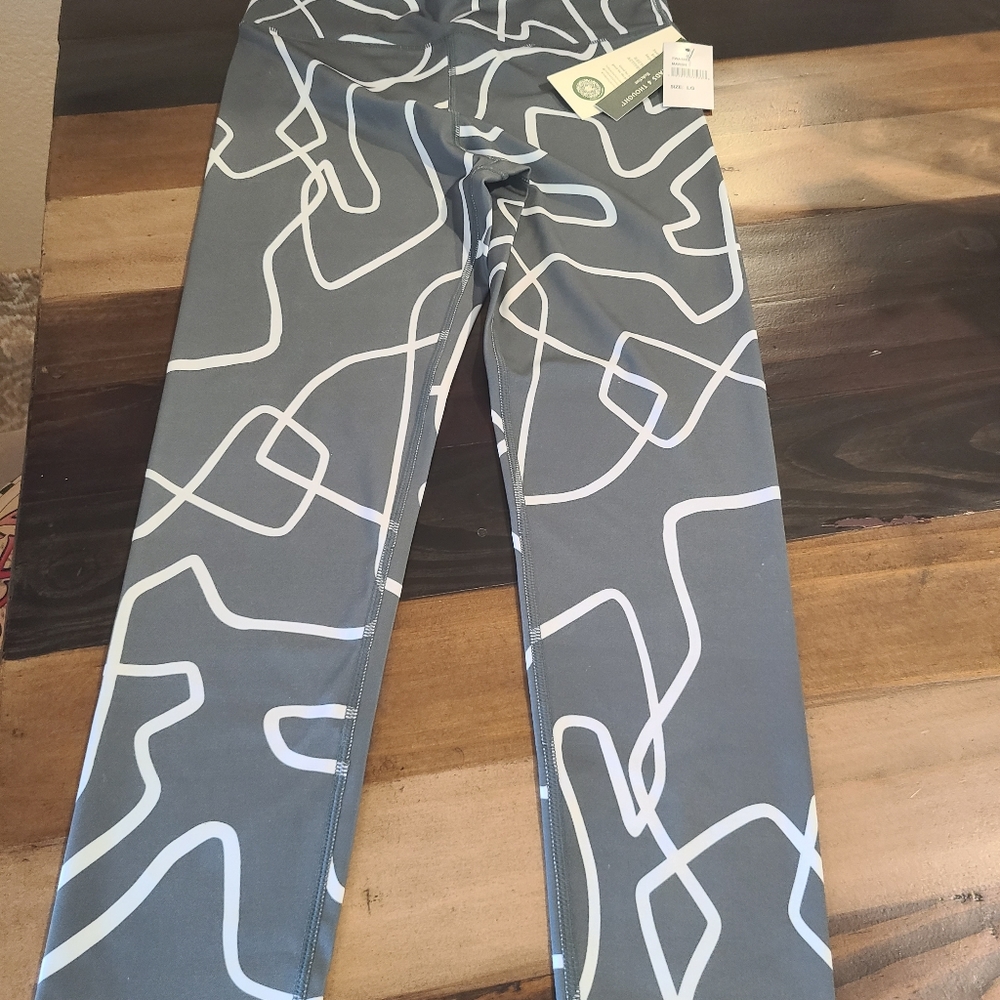 Workout Tights - Picture 3 of 4